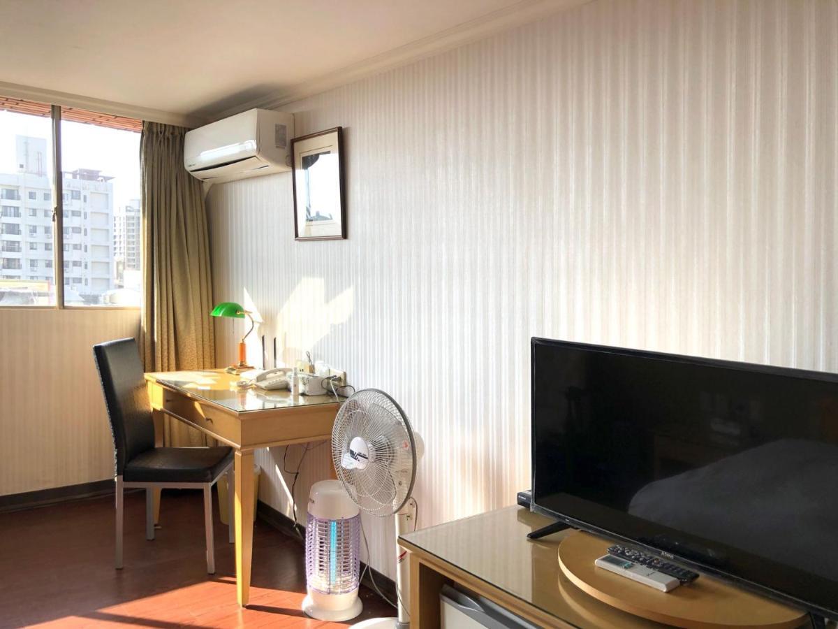 Hermes Hotel Sin-ču Exteriér fotografie