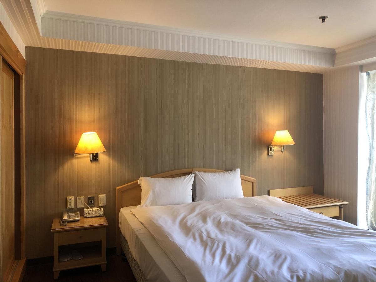 Hermes Hotel Sin-ču Exteriér fotografie